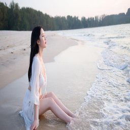 儿子代父职耕母田：现代家庭责任与传统观念的碰撞