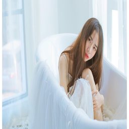 警花妈妈雪白浑圆的背景故事：温情与职责的交织